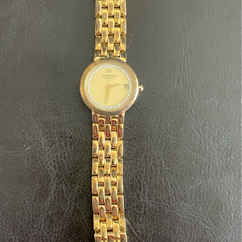 Vintage Raymond Weil Gold Women's Watch